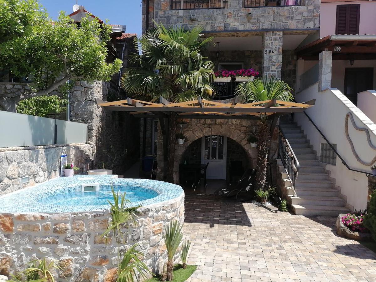 Apartman Brajutovci 26 Kornić Exteriör bild