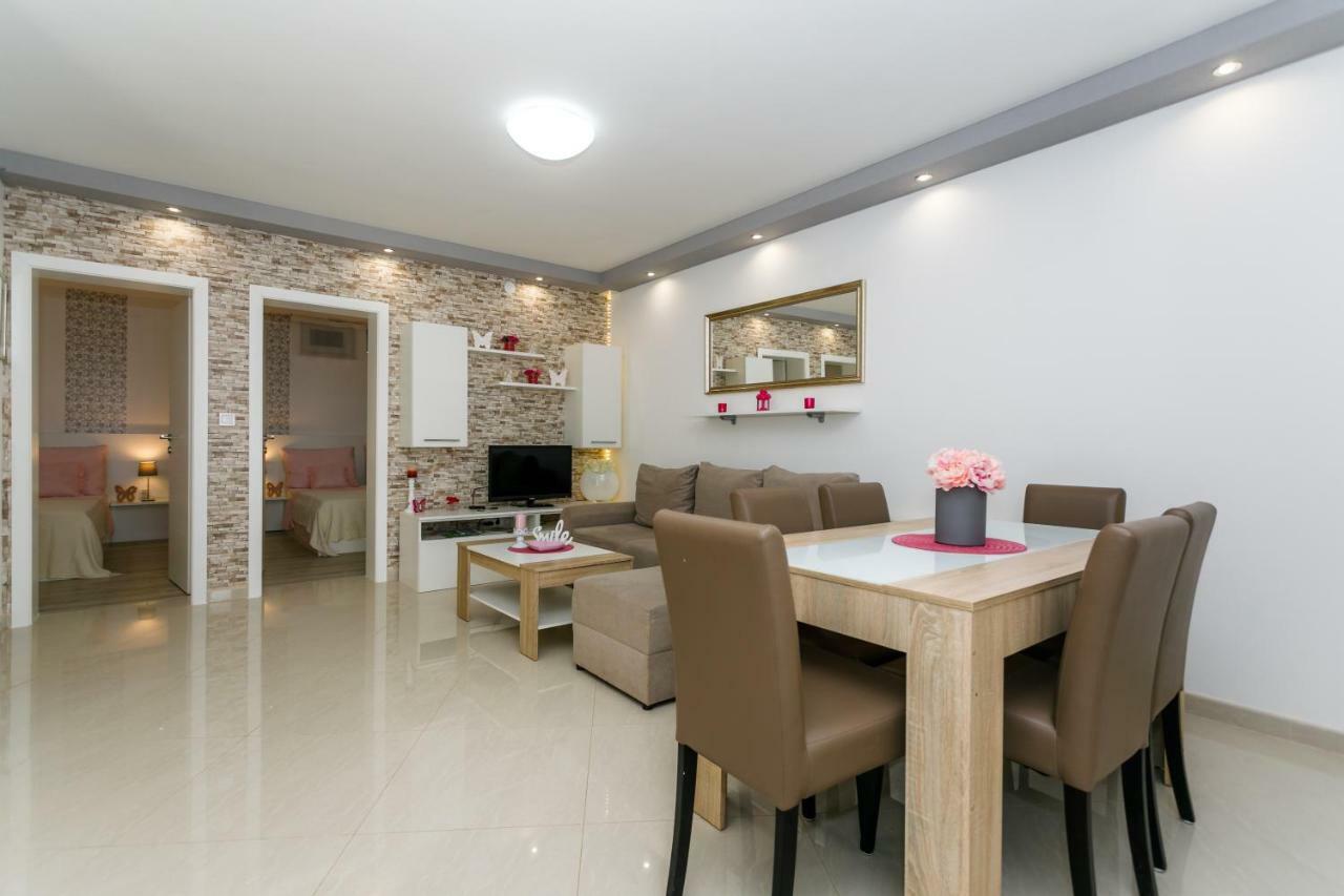 Apartman Brajutovci 26 Kornić Exteriör bild